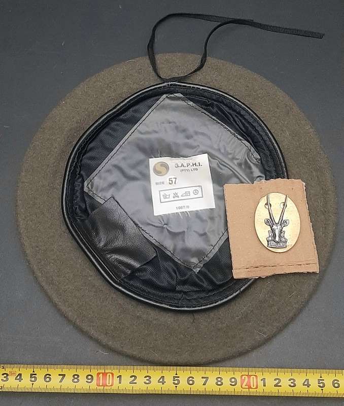 **Border War : 1980s SWATF Unissued HQ Beret w/ Badge & Stabilizer (Medium).**