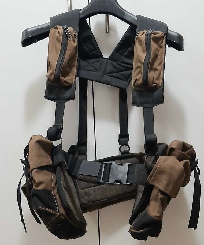 **Border War : 1980s SADF Parachute Nutria Bataleur 90 Webbing Assembly**