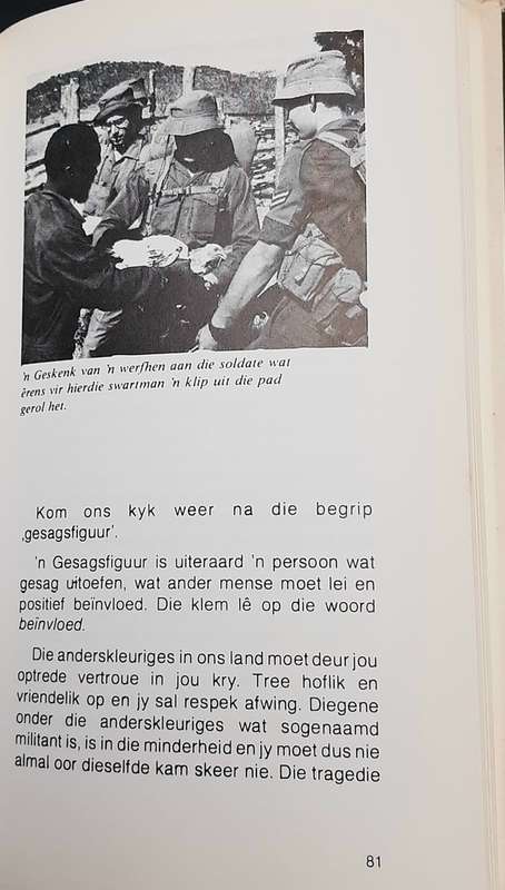 **Border War : 1981 ' Voorwarts Mars ' Hardcover Nat. Service Hardcover Book (Afrikaans 1st Ed.).**