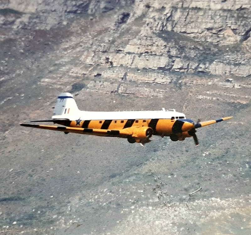 **RARE: SAAF 25 Squadron - C-47 Dakota Aircraft Photograph Mounted on Board (25cm x 20cm)**