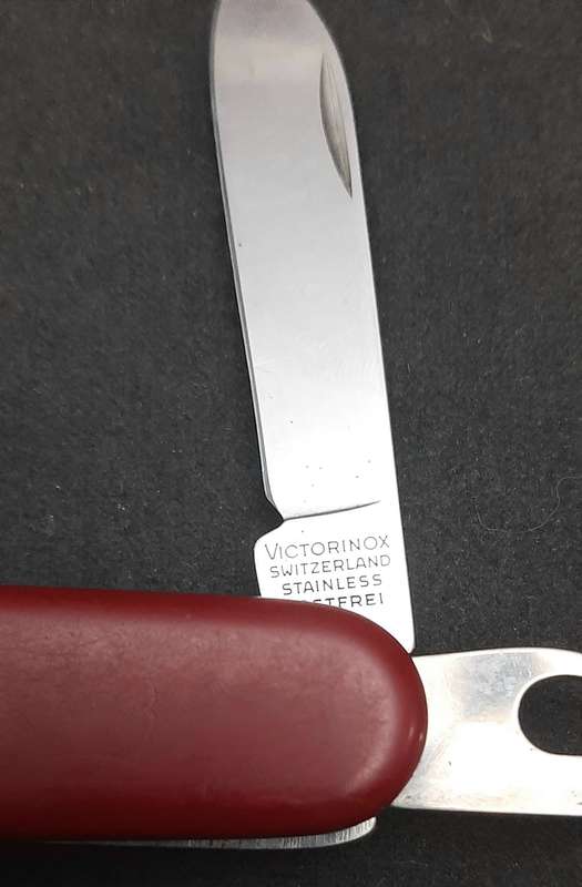 ** 1990s Victorinox Officer Suisse: Swiss Army Knife 4- Function. **