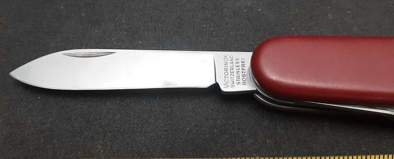 ** 1990s Victorinox Officer Suisse: Swiss Army Knife 4- Function. **