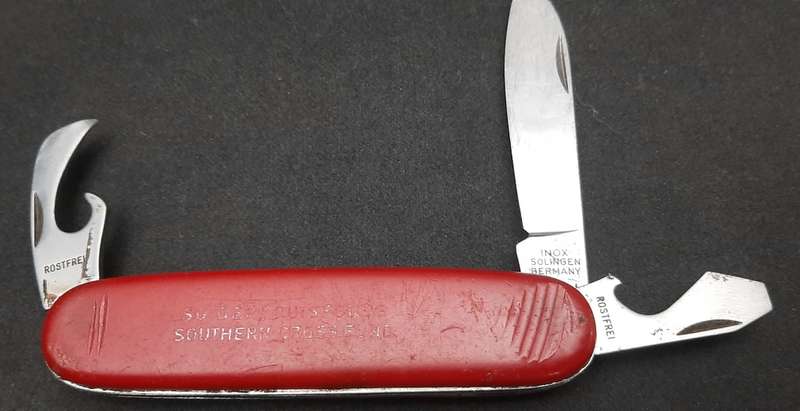 **Border War : 1980s SADF Southern Cross Fund Pocket Knife ( Solingen).**.**