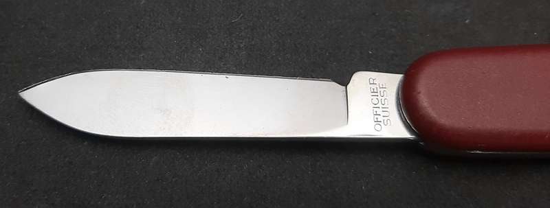 ** 1990s Victorinox 'Swiss Army' Pocket Knife 2-Function .**
