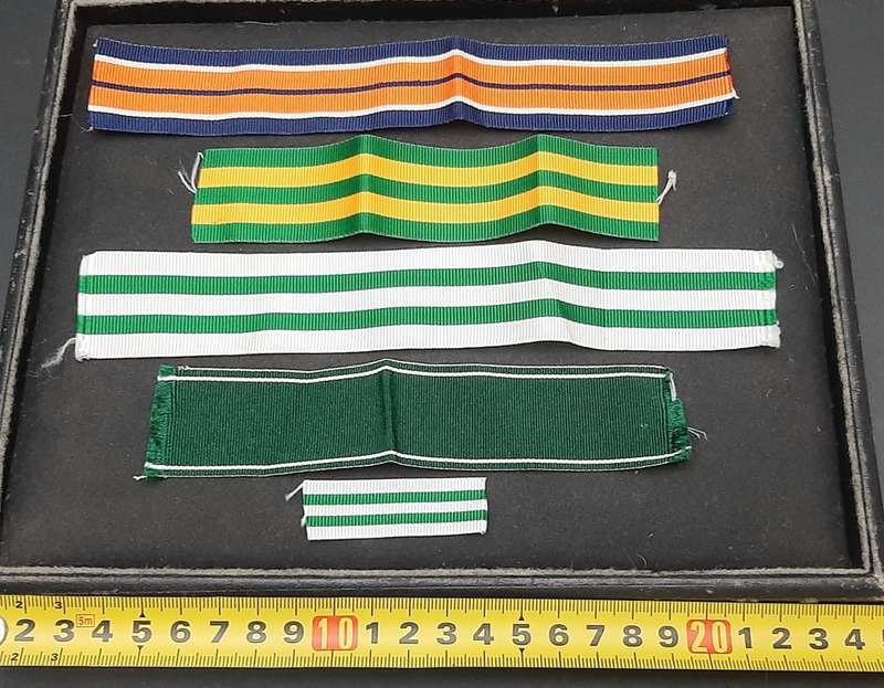 **Border War : 1980s SADF 5 x Medal Ribbon Lengths ( 4 F/S & 1 Miniature).**
