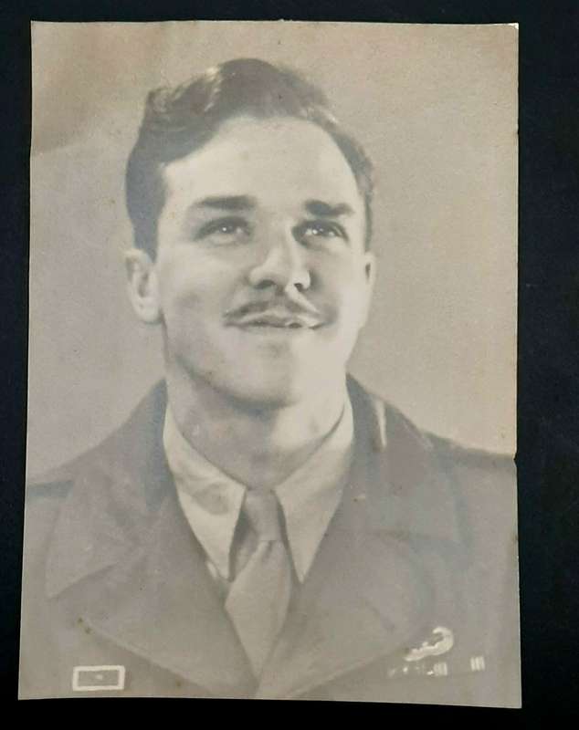 **WW2: U.S. Army Military Policeman B/W Photographic Portrait (21cm x 17cm)**