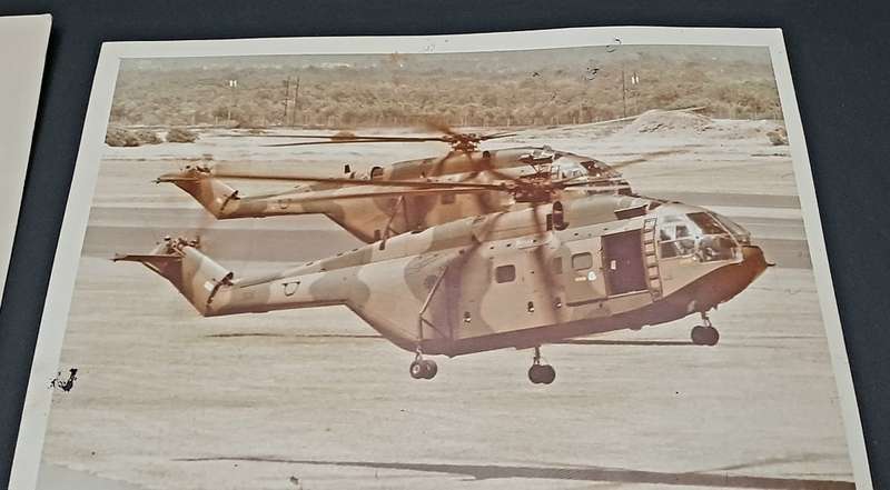 **Border War : 1980s SAAF Super Frelon & Puma Helicopter Colour Photograps x2 **