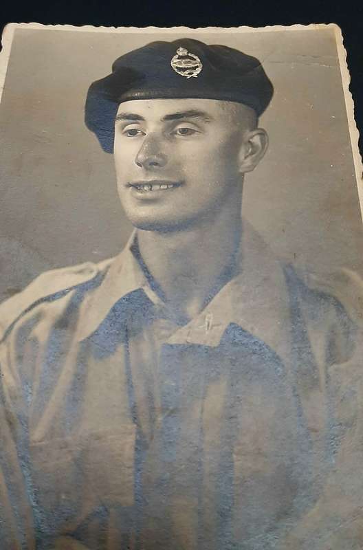**WW2 : British Army 23rd Armoured Brigade Trooper B/W Portrait Photographs x2 **