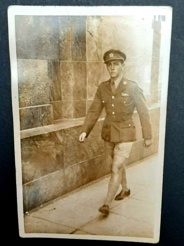 **WW2: SAAF Air Observer Serviceman in Egypt Photograph (Alexandria).**