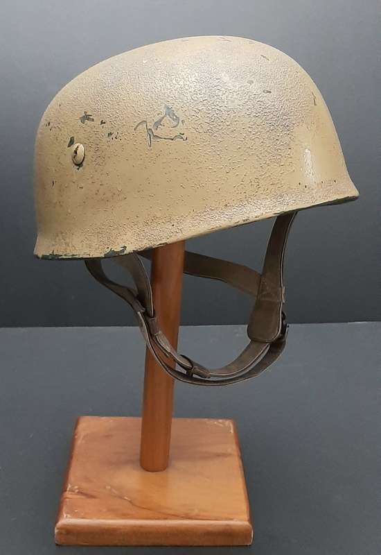 Rare German GSG-9 Police 1970s Ballistic Fibre Helmet w/ Strap (59/60)