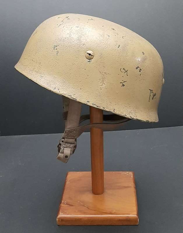 Rare German GSG-9 Police 1970s Ballistic Fibre Helmet w/ Strap (59/60)