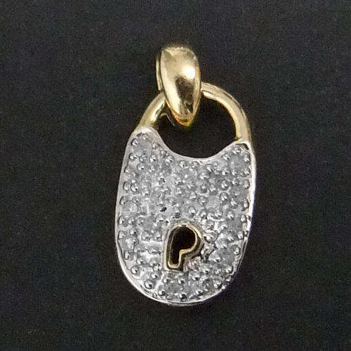 100% REAL, SOLID 10KT YELLOW GOLD NATURAL DIAMONDS PENDANT