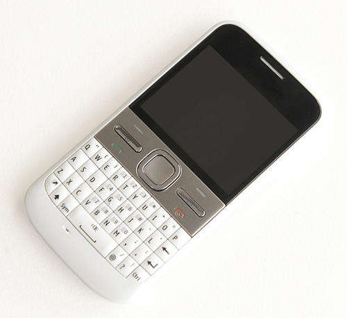 Business mobile phone #E5 , FULL QUARTY KEYPAD, QUARD BAND GSM PHONE, WIFI, WHITE COLOR