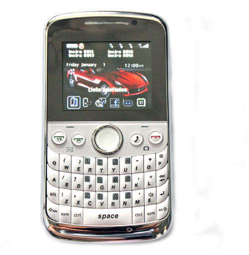 NEW 4 SIM CARDS 4 STANDBY SAME TIME, DUAL CAMERA, TV, FM RADIO, QWERTY keyboard, F160