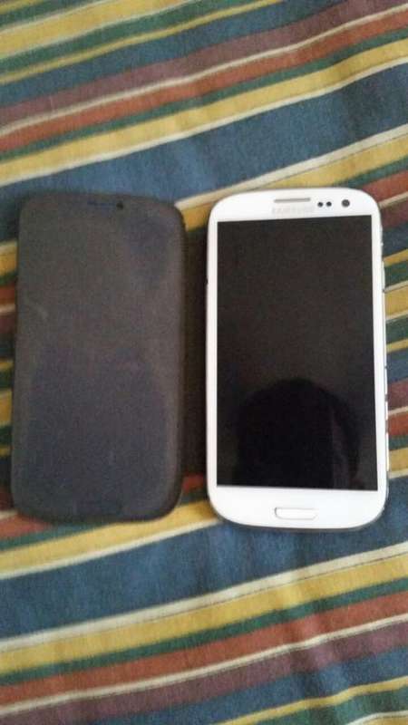 Samsung Galaxy S3 32GB - Local Stock