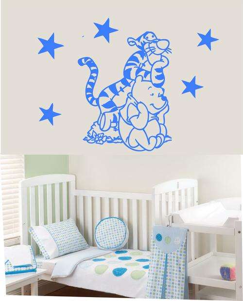 VINYL DECAL - POOH AND TIGGER