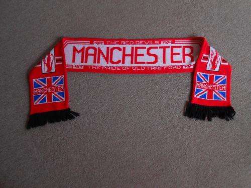 MANCHESTER UNITED FOOTBALL JERSEY AND SCARF