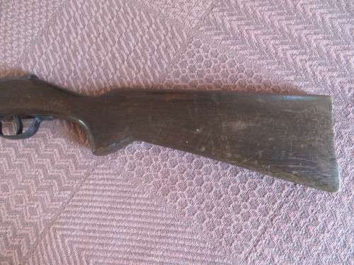 1950`S STELLA 520 AIR RIFLE