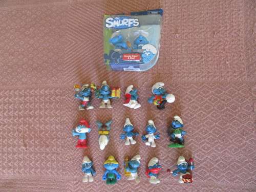 SELECTION OF 16 SMURFS