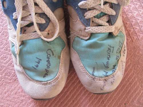 FRITH VAN DER MERWE`S 1991 COMRADES MARATHON RUNNING SHOES
