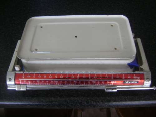 OLD SCALE MADE IN WEST GERMANY - GOOD CONDITION