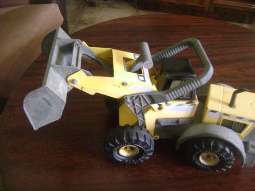 LARGE TONKA LOADER TRUCK