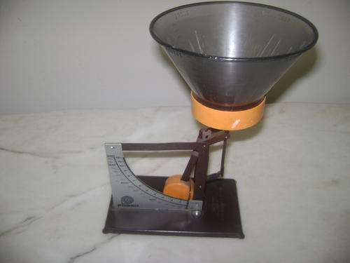 OLD POSSO SCALE - COMPLETE WITH MEASURING BOWL