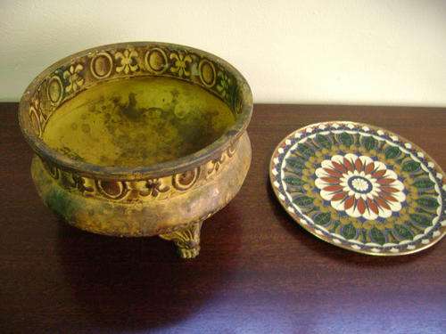 TIN BOWL AN CLOSANEA PLATE IN GOOD CONDITION