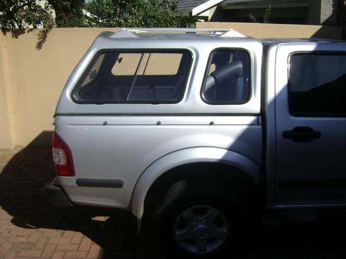 ISUZU DOUBLE CAB BAKKIE CANOPY - KB240 2005 FOR SALE