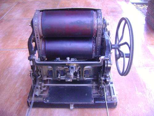 THIS 1913 GESTETNER COPIER MACHINE IN WORKING CONDITION.