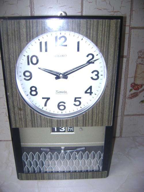 OLD SEIKO WALL HANGING CLOCK - MADE IN JAPAN