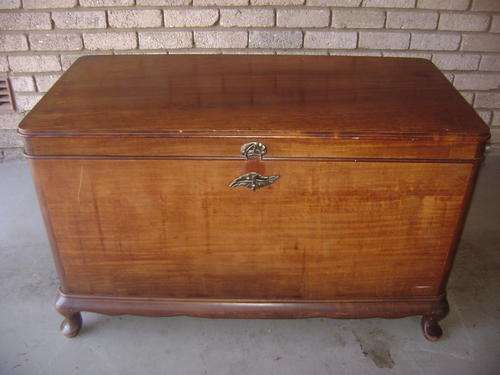 KIST MADE OF SOLID WOOD AND IN VERY GOOD CONDITION