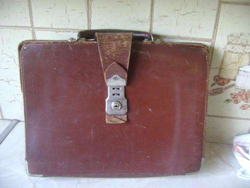 OLD LEATHER BAG