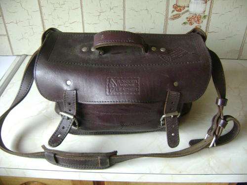 ROKKER MAYNE LEATHER AMUNITION BAG IN VERY GOOD CONDITION