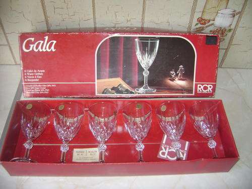 STUNNING RCR ROYAL CRYSTAL ROCK WINE GLASSES - EXCELLENT CONDITION