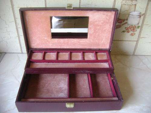 OLD JEWELERY BOX WITH VELVET ON INSIDE