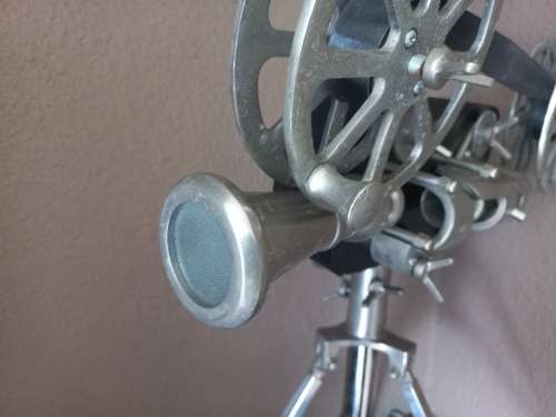 SALESMANS  SAMPLE TO DEMONSTRATE CAMERA TO CLIENTS