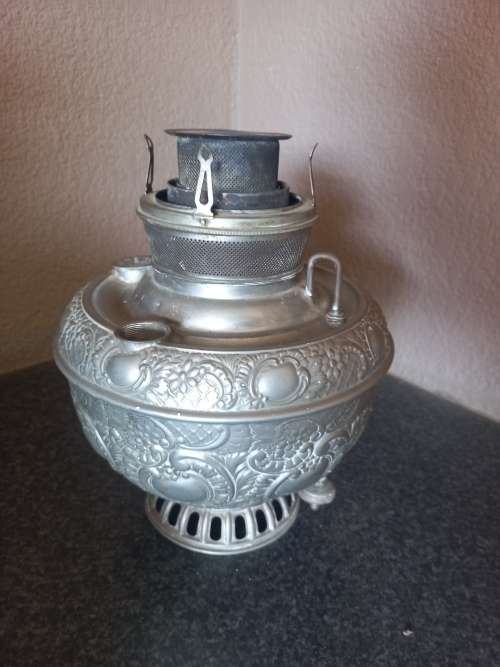 VINTAGE MILLER PARAFFIN LAMP MADE IN TGHE U.S.A.
