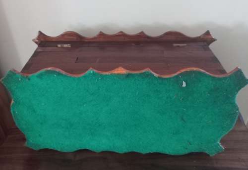 OLD JEWELERY BOX MADE OF SIOLID WOOD