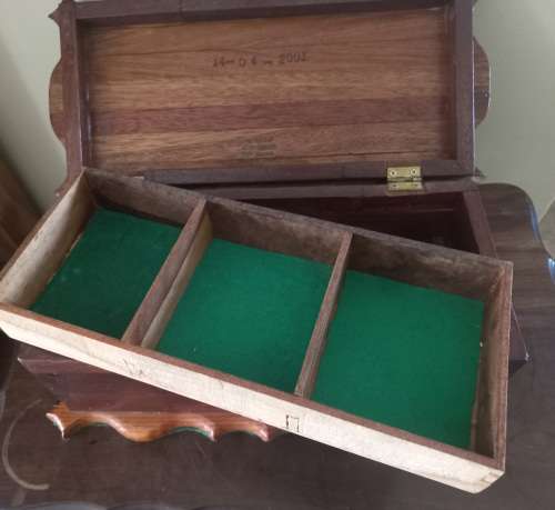 OLD JEWELERY BOX MADE OF SIOLID WOOD