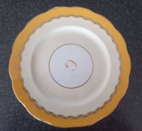 31 PIECE ROYAL ALBERT BONE  CHINA SET - MADE IN ENGLAND