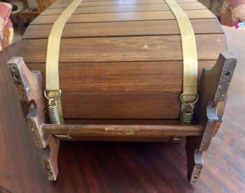 WOODEN WINE RACK IN VERY GOOD CONDITION