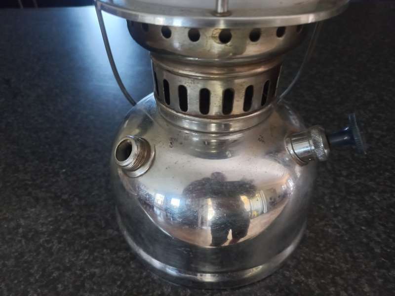 STANLEY PRIMUS LAMP - MADE IN HONG KONG
