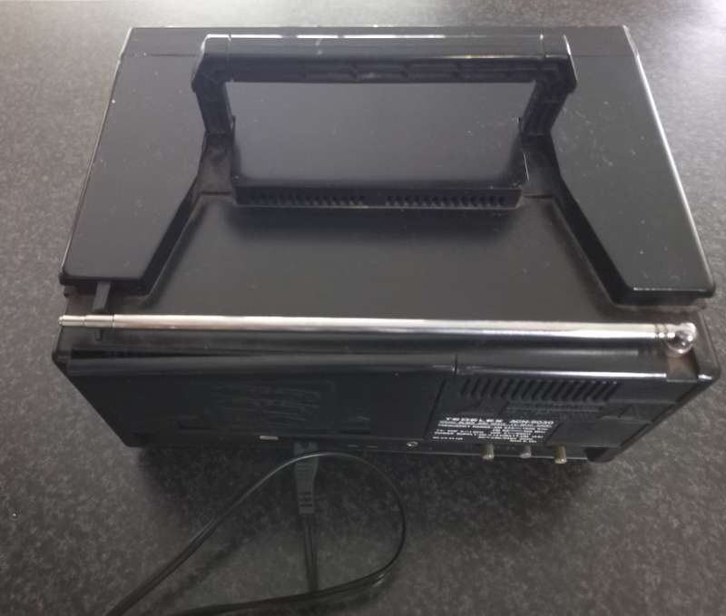 TEDELEX MINI TV AND RADIO IN  GOOD WORKING CONDITION