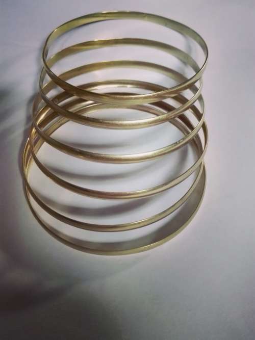 9ct Gold Bangles x 6, excluding shipping