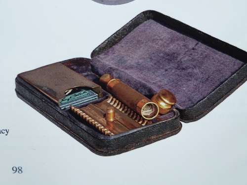 WW2 POW Escape Razor with hollow shaft in handmade box
