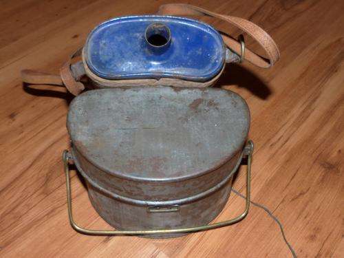 WW1 British & Canadian D-shape Mess Tin  (Dixie) and Waterbottle