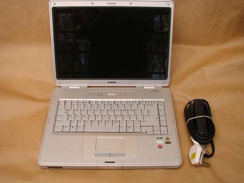 HP Compaq Presario V5000