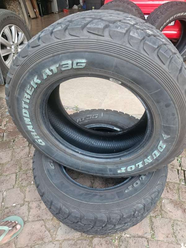 Dunlop GRANDFREK AT 3G Multi-terrain Bakkie Tyres. Size 265/65 R17. Thread over 95% minor patch
