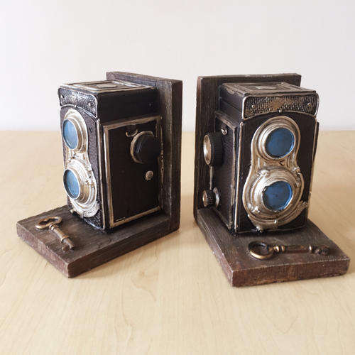 Vintage Camera Bookend (130mm x 150mm x 100mm)